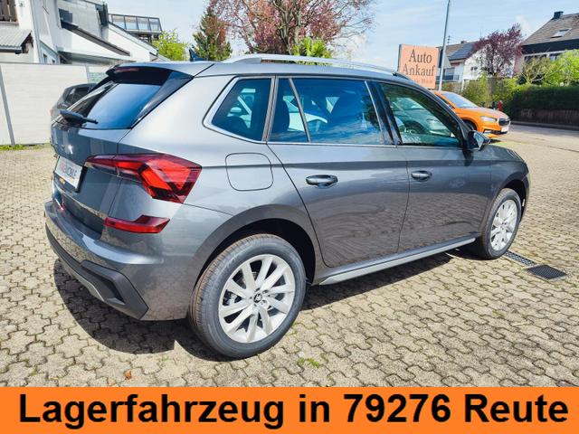 Skoda Kamiq Top Selection L 115PS DSG Automatik mit elektrischer Heckklappe Tempomat LED Scheinwerfer Sitzheizung Lenkradheizung Einparkhilfe vorne+hinten R&uuml;ckfahrkamera DAB Radio Kessy Licht und Regensensor 