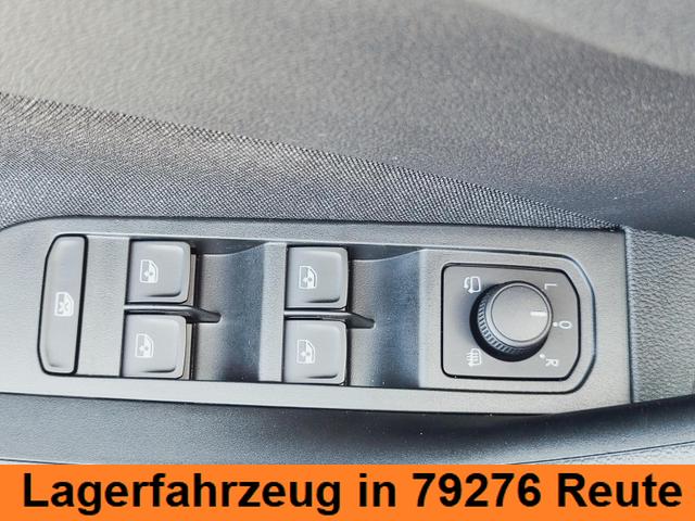 Skoda Kamiq Top Selection L 115PS DSG Automatik mit elektrischer Heckklappe Tempomat LED Scheinwerfer Sitzheizung Lenkradheizung Einparkhilfe vorne+hinten R&uuml;ckfahrkamera DAB Radio Kessy Licht und Regensensor 