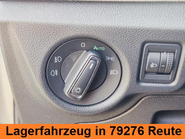 Skoda Kamiq Top Selection L 115PS DSG Automatik mit elektrischer Heckklappe Tempomat LED Scheinwerfer Sitzheizung Lenkradheizung Einparkhilfe vorne+hinten R&uuml;ckfahrkamera DAB Radio Kessy Licht und Regensensor 