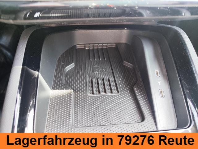 Skoda Kamiq Top Selection L 115PS DSG Automatik mit elektrischer Heckklappe Tempomat LED Scheinwerfer Sitzheizung Lenkradheizung Einparkhilfe vorne+hinten R&uuml;ckfahrkamera DAB Radio Kessy Licht und Regensensor 