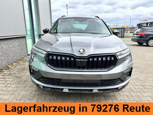 Skoda Kamiq Monte Carlo 1.0 TSI 115PS DSG, GRAU-MET/Dach schwarz, 18" ALU, AHK-VORBEREITUNG, Panoramadach, Matrix-LED, Parksensoren v/h, Kamera, Tempomat, Virtual Cockpit (8"!!), Kessy, Winter-Paket, Climatronic, Radio 8", SmartLink, NSW, Sport-M-Lederlenkrad beheizt, Dachreling 