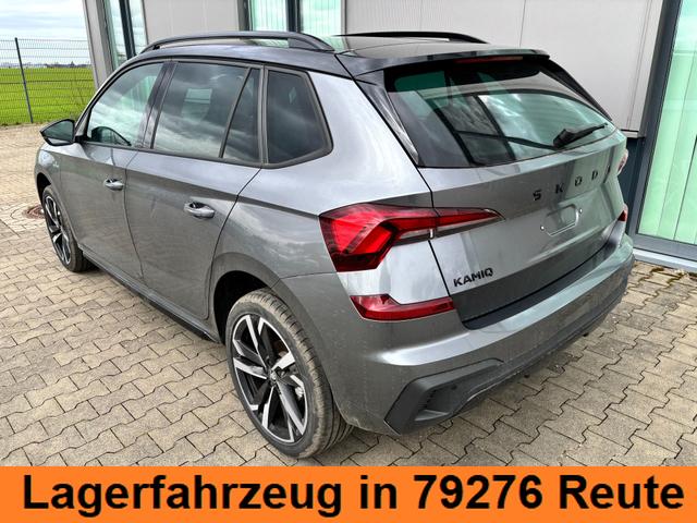 Skoda Kamiq Monte Carlo 1.0 TSI 115PS DSG, GRAU-MET/Dach schwarz, 18" ALU, AHK-VORBEREITUNG, Panoramadach, Matrix-LED, Parksensoren v/h, Kamera, Tempomat, Virtual Cockpit (8"!!), Kessy, Winter-Paket, Climatronic, Radio 8", SmartLink, NSW, Sport-M-Lederlenkrad beheizt, Dachreling 