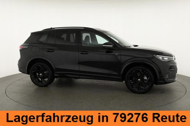 Volkswagen Tiguan 1.5 TSI eHybrid 200 kW R-Line Black, Pano, 20-Zoll, AHK, AreaView, 5-J Garantie 