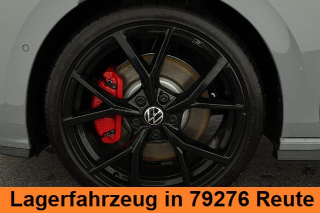 Volkswagen Golf 2.0 TSI 195 kW GTI VIII DSG Black Style, Pano, Navi, Side, Matrix, AreaView, Winter, 19-Zoll 