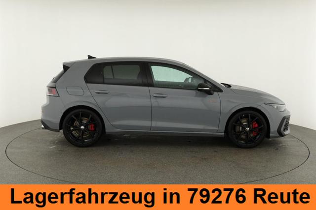 Volkswagen Golf 2.0 TSI 195 kW GTI VIII DSG Black Style, Pano, Navi, Side, Matrix, AreaView, Winter, 19-Zoll 