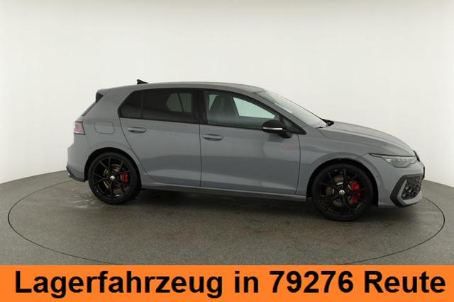 Volkswagen Golf 2.0 TSI 195 kW GTI VIII DSG Black Style, Pano, Navi, Side, Matrix, AreaView, Winter, 19-Zoll 