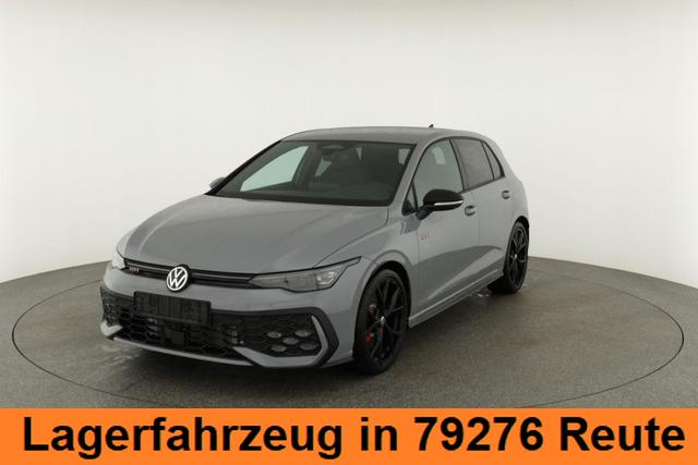 Volkswagen Golf 2.0 TSI 195 kW GTI VIII DSG Black Style, Pano, Navi, Side, Matrix, AreaView, Winter, 19-Zoll 