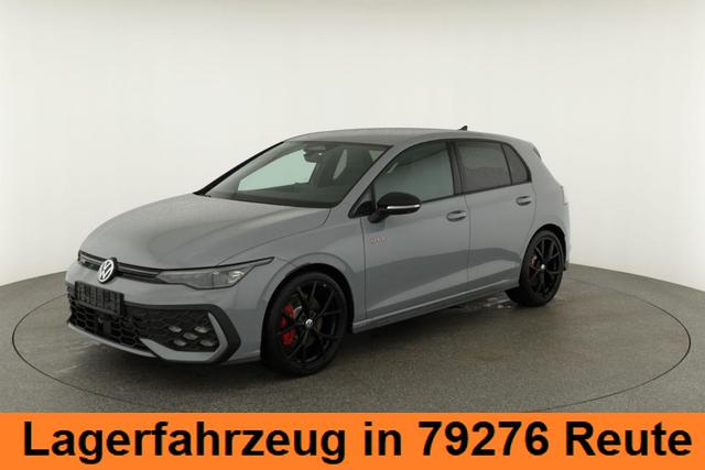 Volkswagen Golf 2.0 TSI 195 kW GTI VIII DSG Black Style, Pano, Navi, Side, Matrix, AreaView, Winter, 19-Zoll 