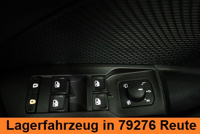 Skoda Octavia Combi 2.0 TSI 195 kW RS DSG, AHK, Navi, Matrix, Side, Winter, 5 J.-Garantie 