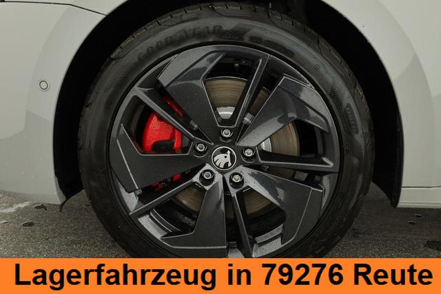 Skoda Octavia Combi 2.0 TSI 195 kW RS DSG, AHK, Navi, Matrix, Side, Winter, 5 J.-Garantie 