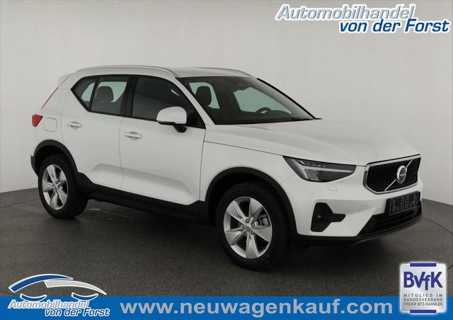 Volvo XC40 - Core 2WD B3 Mild-Hybrid Core, Navi, Thors Hammer, Winter, Kamera, el. Klappe