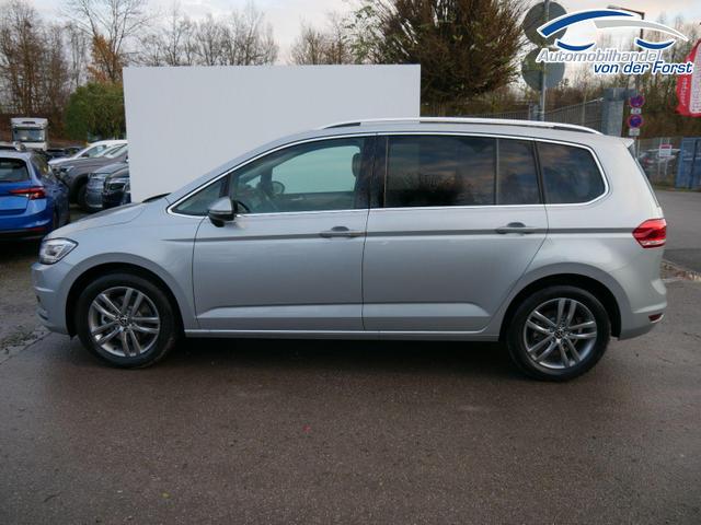 Volkswagen Touran Comfortline Touran 1.5 TSI DSG COMFORTLINE*AHK*ACC*LED*PDC*KAMERA*NAVI*SHZ* 7-SITZER 17-ZOLL 