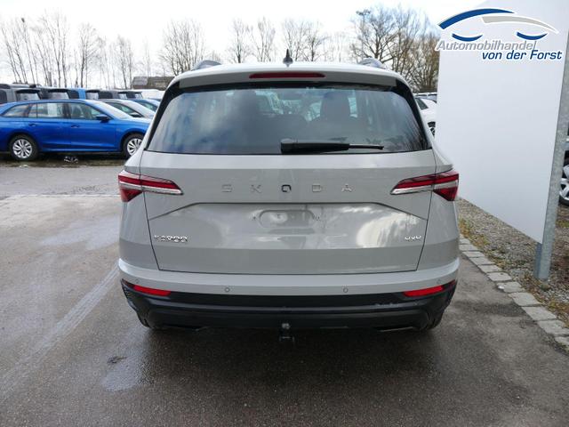 Skoda Karoq Selection 2.0 TDI DSG 4x4 Karoq Selection 2.0 TDI DSG 4x4*AHK*TEMPOMAT*SMARTLINK*KLIMAAUTOMATIK*SHZ*LED 