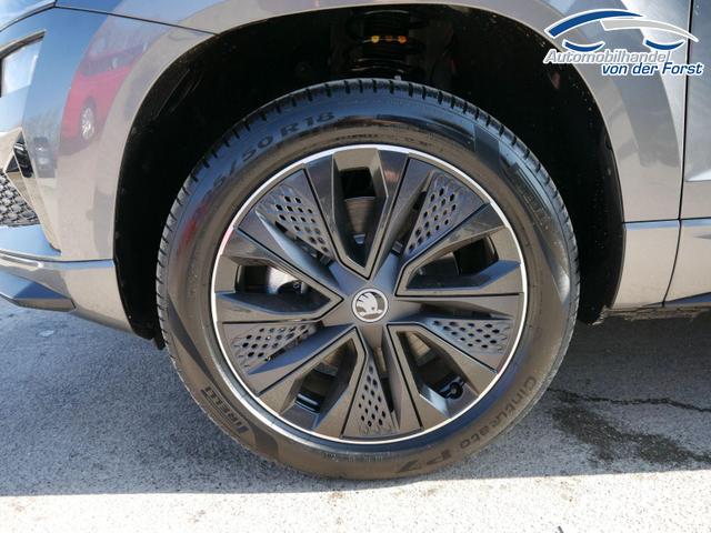 Skoda Karoq Sportline 2.0 TSI 4x4 DSG Sportline 2.0 TSI 4x4 DSG*ACC*AHK-SCHWENKBAR*PDC-HINTEN*KESSY*LENKRADHEIZUNG* 