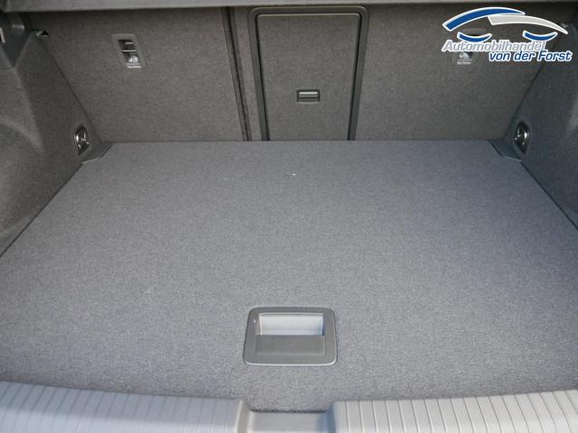 Volkswagen T-Roc Style T-Roc Style 1,5 TSI DSG*AHK*ACC*MATRIX-LED*SHZ*PDC*KAMERA*TEMPOMAT*19-ZOLL 