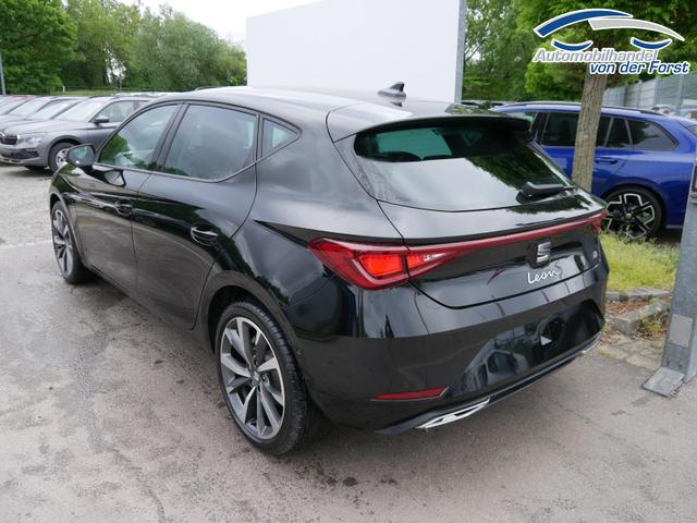 Seat Leon FR 2.0 TDI DSG Leon FR 2.0 TDI DSG*KAMERA*ACC*TEMPOMAT*NAVI*3-ZONE KLIMAAUTOMATIK*VIRTUAL COCKPIT* 