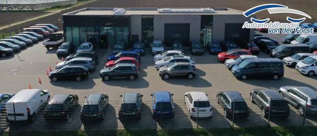 Skoda Kamiq "Sondermodell Classic" (1) LIEFERUNG KOSTENLOS! 1.0 TSI 115PS, 16" Alufelgen, Parksensoren vorne & hinten, Rückfahrkamera, Sitzheizung vorne, Tempomat, Klimaanlage, Radio 8" + Wireless SmartLink, M-Lederlenkrad, Dachreling 