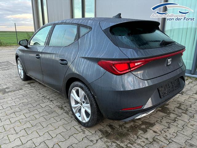 Seat Leon "Style FAMILY" LIEFERUNG KOSTENLOS! 1.5 eTSI Mild-Hybrid 115PS DSG/AUTOMATIK, 5J. Garantie, 16" Alu, 3-Zonen-Climatronic, Winterpaket, Rückfahrkamera, Parksensoren vorn/hinten, Adaptiver Tempomat, Armlehne, Fernlichtassistent, Media System PLUS 10,4", Full Digital Cockpit 