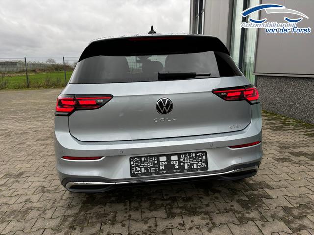 Volkswagen Golf "Basis" LIEFERUNG KOSTENLOS & PREISGARANTIE* 2.0 TDI 115PS, LED-Scheinwerfer, Radio Composition 10,3" + Wireless App-Connect, Parksensoren vorne und hinten, Climatronic, M-Lederlenkrad, Digitales Cockpit, Reserverad 