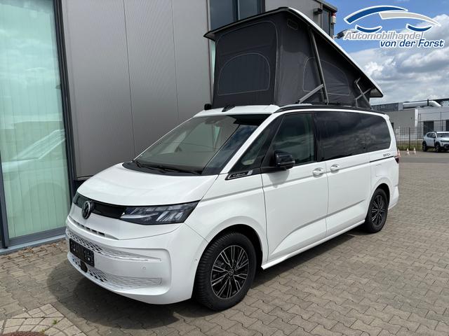 Volkswagen T7 California "Beach CAMPER" LIEFERUNG KOSTENLOS & PREISGARANTIE* 2.0 TDI 150PS DSG (AUTOMATIK), Mini-Küche, Privacy-Glas, Aufstelldach, Klimaanlage, Parksensoren vorne und hinten, Digital Cockpit Pro, Radio Ready2Discover 10" + Wireless App-Connect, SIDE ASSIST, ACC, LED-Scheinwerfer, M-Lederlenkrad, Schiebetüren 
