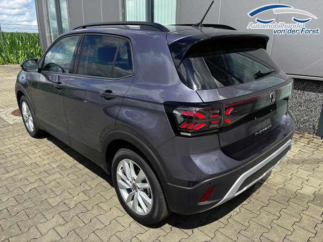 Volkswagen T-Cross "Life" 1.5 TSI 150PS DSG/AUTOMATIK, Rauch-Grau-Metallic, Parksensoren hinten, Rückfahrkamera, Privacy-Glas, Sitzheizung, Climatronic, IQ LIGHT MATRIX-LED, Radio Ready2Discover+App-Connect, 17" Alu, KEYLESS, Lendenwirbelstützen vorn, M-Lederlenkrad, Dachreling 