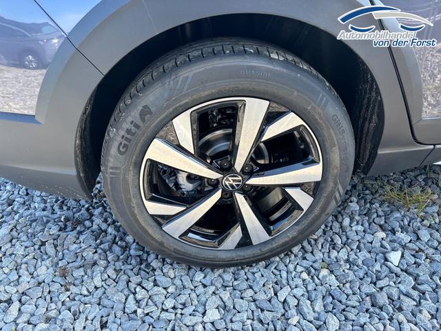 Volkswagen Taigo "Life" 1.5 TSI 150PS DSG/AUTOMATIK, Rauch-Grau-Metallic, 17" Alu Aberdeen, MATRIX-LED, Sitzheizung, Climatronic, Parksensoren vorn/hinten, Rückfahrkamera, Radio Ready2Discover + Wireless App-Connect, Keyless Access, Licht-/Sicht, Privacy-Glas, M-Lederlenkrad 