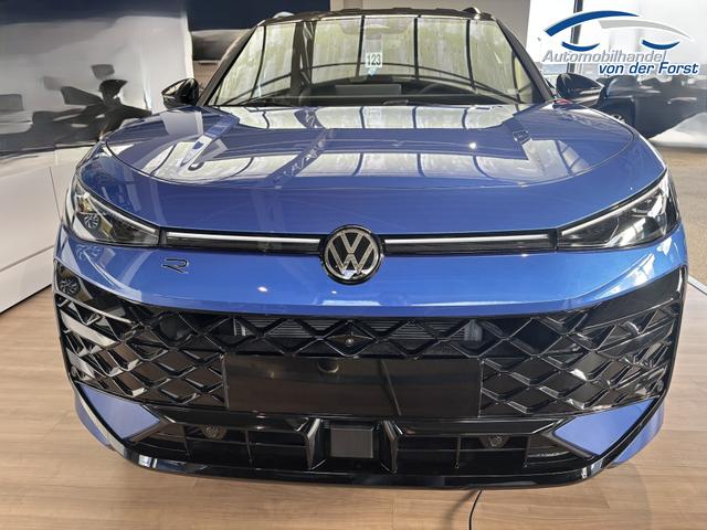 Volkswagen T-Roc (NEUES MODELL) "Trend" LIEFERUNG KOSTENLOS & PREISGARANTIE* 1.5 eTSI mild-hybrid 116PS DSG (AUTOMATIK), Climatronic, Parksensoren vorne/hinten, Radio 10,3" + Wireless App-Connect, Toter-Winkel-Warner, Tempomat, M-Lederlenkrad, Armlehne vorn, LED-Scheinwerfer, Dachreling 