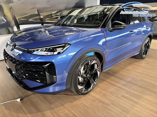 Volkswagen T-Roc (NEUES MODELL) "Life" LIEFERUNG KOSTENLOS & PREISGARANTIE* 1.5 eTSI 116PS DSG (AUTOMATIK), Wolf-Grey METALLIC, ANHÄNGERKUPPLUNG, WINTER-PAKET, PRIVACY, 16" Alu, ACC, Climatronic, Rückfahrkamera, Parksensoren vorne/hinten, Radio 12,9" + Wireless App-Connect, Toter-Winkel-Warner, M-Lederlenkrad, LED-Scheinwerfer 