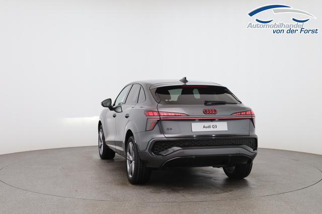 Audi Q3 Sportback "Basis" INKL. LIEFERUNG KOSTENLOS & PREISGARANTIE* 2.0 TFSI quattro (Allrad) 204PS S-Tronic (Automatik), 17" Alufelgen, Elektr. Heckklappe, MMI Navigation plus, Sitzheizung, 3-Zonen-Klimaautomatik, Parksensoren vorn/hinten, M-Lederlenkrad, Tempomat, Virtual Cockpit 