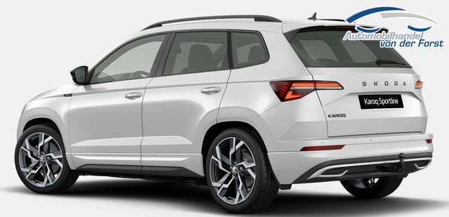 Skoda Karoq "Sportline" LIEFERUNG KOSTENLOS & PREISGARANTIE* 1.5 TSI 150PS DSG, WEISS-MET, 5JGARANTIE, AHK SCHWENKBAR, 19" ALU SAGITARIUS, BEHEIZTE FRONTSCHEIBE, SITZHEIZUNG, MATRIX-LED, Elektr. Heckklappe, Virtual Cockpit 10", Climatronic, NAVI, ACC, Parksensoren v/h, R&uuml;ckfahrkamera, Dachreling, PRIVACY-GLAS 