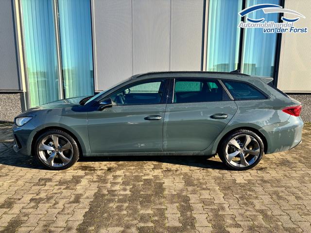 Cupra Leon Sportstourer "CUPRA" LIEFERUNG KOSTENLOS & PREISGARANTIE* 1.5 TSI 150PS 6-Gang, 5 Jahre Garantie, AHK SCHWENKBAR, EDGE-PAKET, WINTER-PAKET, Elektr. Heckklappe, Dachreling, 18" Alu, Voll-LED-Scheinwerfer, 3Z-Climatronic, ACC/Tempomat, Digitales Cockpit, Full Link, Parksensoren v/h, Privacy-Glas, M-Lederlenkrad 