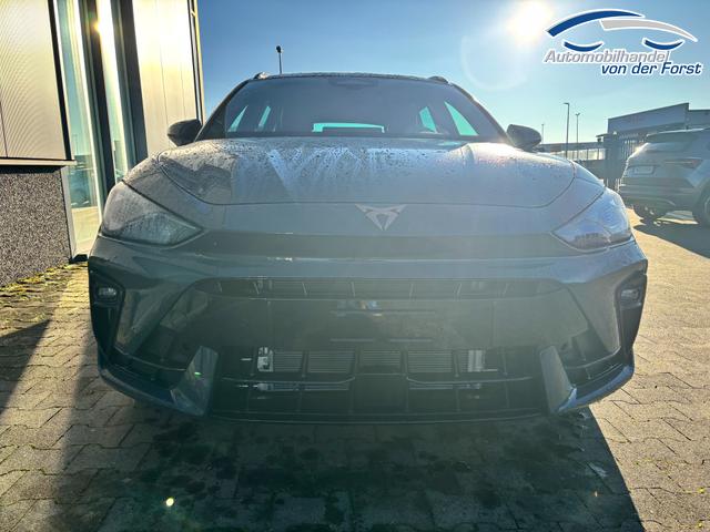 Cupra Leon Sportstourer "CUPRA" LIEFERUNG KOSTENLOS & PREISGARANTIE* 1.5 TSI 150PS 6-Gang, 5 Jahre Garantie, AHK SCHWENKBAR, EDGE-PAKET, WINTER-PAKET, Elektr. Heckklappe, Dachreling, 18" Alu, Voll-LED-Scheinwerfer, 3Z-Climatronic, ACC/Tempomat, Digitales Cockpit, Full Link, Parksensoren v/h, Privacy-Glas, M-Lederlenkrad 