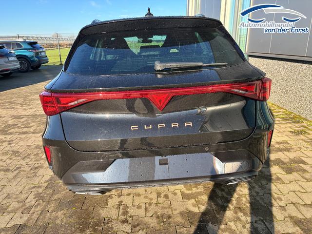 Cupra Leon Sportstourer "CUPRA" LIEFERUNG KOSTENLOS & PREISGARANTIE* 1.5 TSI 150PS 6-Gang, 5J Garantie, SCHWARZ-METALLIC, MATRIX-LED, AHK SCHWENKBAR, EDGE-PAKET, DYNAMIC-DESIGN, Elektr. Heckklappe, Dachreling, 18" Alu, Voll-LED-Scheinwerfer, 3Z-Climatronic, ACC/Tempomat, Full Link, Parksensoren v/h, Privacy-Glas 