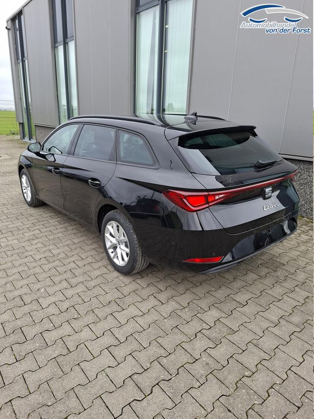 Seat Leon Sportstourer "Style" LIEFERUNG KOSTENLOS & PREISGARANTIE! 1.5 TSI 115PS, SCHWARZ-METALLIC, 5 Jahre Garantie, 16" ALU, MATRIX-LED, Privacy-Glas, Winter-Paket, 3-Zonen-Climatronic, ParkAssist, Parksensoren v/h, R&uuml;ckfahrkamera, Radio 10,4" + Full-Link, Tempomat, M-Lederlenkrad, variabler Ladeboden 