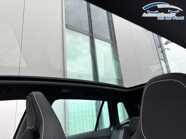 Skoda Kamiq "Monte Carlo" (1) LIEFERUNG KOSTENLOS! 1.5 TSI 150PS DSG, 5J GARANTIE, Schwarz-Perleffekt, 18" ALU, AHK SCHWENKBAR, Panoramadach, Matrix-LED, Parksensoren v/h, Kamera, Tempomat, Virtual Cockpit (8"!!), Kessy, Winter-Paket, Climatronic, Radio 8", SmartLink, NSW, Sport-M-Lederlenkrad beheizt 