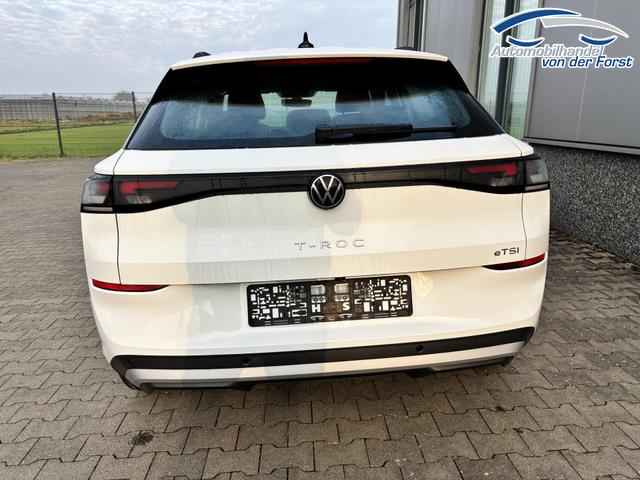 Volkswagen T-Roc (NEUES MODELL) "Trend" LIEFERUNG KOSTENLOS & PREISGARANTIE* 1.5 eTSI mild-hybrid 116PS DSG (AUTOMATIK), Climatronic, Parksensoren vorne/hinten, Radio 10,3" + Wireless App-Connect, Toter-Winkel-Warner, Tempomat, M-Lederlenkrad, Armlehne vorn, LED-Scheinwerfer, Dachreling 