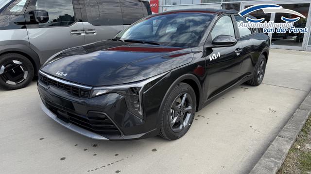 Kia K4 "Silver" LIEFERUNG KOSTENLOS & PREISGARANTIE* 1.6 T-GDI 150PS 7DCT/AUTOMATIK, 7 Jahre Garantie, 16" Alu, NAVI 12,3", Parksensoren vo/hi, R&uuml;ckfahrkamera, Alarm, ACC, Klimaanlage 