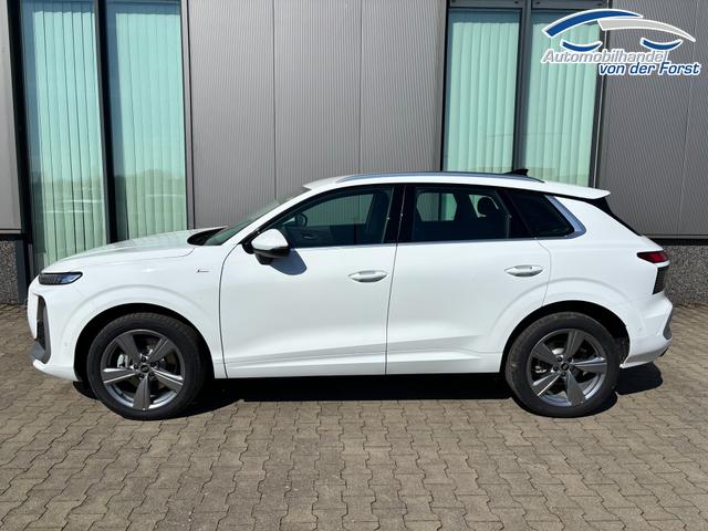 Audi Q3 "Basis" INKL. LIEFERUNG KOSTENLOS & PREISGARANTIE* 2.0 TFSI quattro (Allrad) 204PS S-Tronic (Automatik), 17" Alufelgen, Elektr. Heckklappe, MMI Navigation plus, Sitzheizung, 3-Zonen-Klimaautomatik, Parksensoren vorn/hinten, M-Lederlenkrad, Tempomat, Dachreling, Virtual Cockpit 