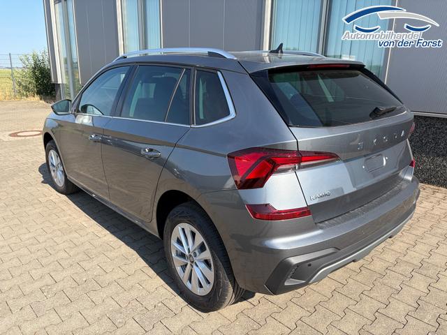 Skoda Kamiq SONDERAKTION "Selection" Lieferung frei Haus! 1.0 TSI 115PS, 5J GARANTIE, Grau-METALLIC, ELEKTR. HECKKLAPPE, ANH&Auml;NGERKUPPLUNG, BEH. FRONTSCHEIBE, Sitzheizung, Lenkradheizung, Ladeboden var, ACC, SIDE Assist, Virtual Cockpit 10", Parksensoren v/h, Kamera, KESSY, Privacy-Glas, 16" Alu, Climatronic 
