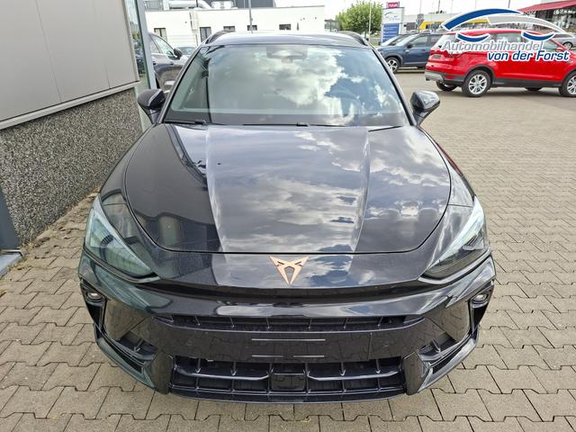 Cupra Leon Sportstourer Sonderaktion "Basis" 1.5 eTSI 150PS DSG (AUTOMATIK), SCHWARZ, ANH&Auml;NGERKUPPLUNG, ELEKTR. HECKKLAPPE, KESSY, ALARM, R&Uuml;CKFAHRKAMERA, 18" Alu, Sitzheizung, M-Lederlenkrad beheizt, Parksensoren vorne und hinten, Adaptiver Tempomat, 3-Zonen-Climatronic, Radio 12,9" + Full Link 