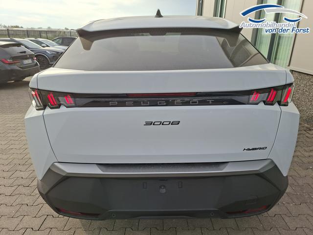 Peugeot 3008 "Allure" Hybrid 145PS e-DCS6 (Automatik), Wei&szlig;-Metallic, ANH&Auml;NGERKUPPLUNG, Panorama-Navigations-Paket, Grip-Control-Paket, 19" ALU, Beh. Frontscheibe, Trennnetz, Adaptiver Tempomat, Toter-Winkel, 360&deg;Kamera, Parksensoren vorn/hinten, Lenkradheizung, Alarmanlage 