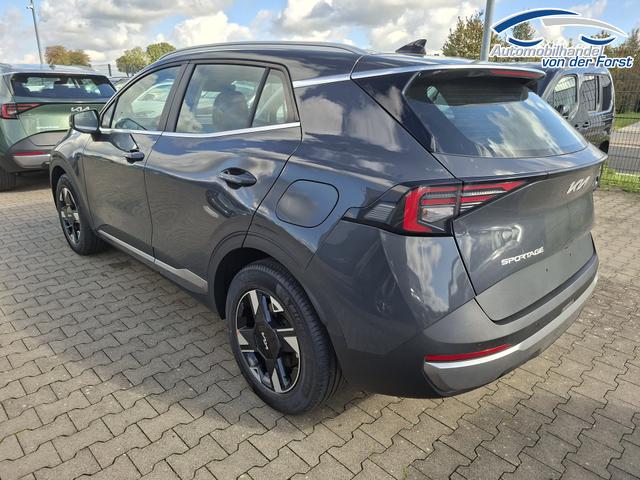 Kia Sportage "Silver" 1.6 T-GDI 150PS AUTOMATIK, Penta-Metal Grau METALLIC, 2-Zonen-Klimaautomatik, Navigation 12,3", Parksensoren vorn/hinten, R&uuml;ckfahrkamera, 17" Alufelgen, Winterpaket/Sitzheizung vorne, Beheiztes Lederlenkrad, ACC Tempomat, Alarm, Dachreling Chrom 