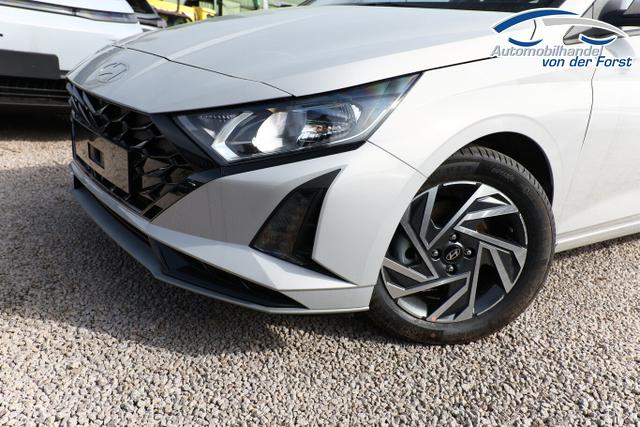 Hyundai i20 i20 Select Navi DigCo 16Z CarPlay Kam PDC Temp 