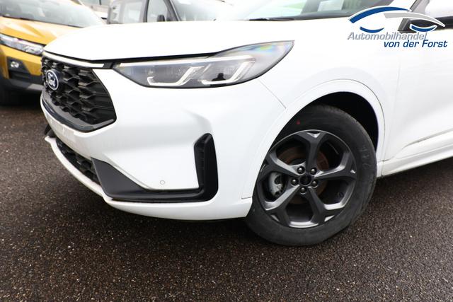 Ford Kuga ST-Line Kuga ST-Line HUD Matrix WinterP Kam AHKVorb 18Z 