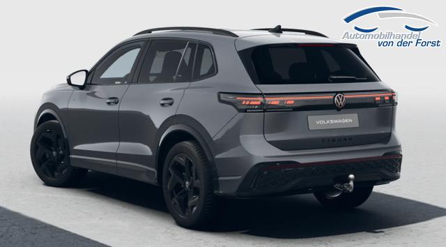 Volkswagen Tiguan R-Line Tiguan R-Line Pano BlackP Nav Matrix LM19Z PrivG 