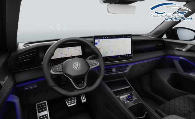 Volkswagen Tiguan R-Line Tiguan R-Line Pano BlackP Nav Matrix LM19Z PrivG 