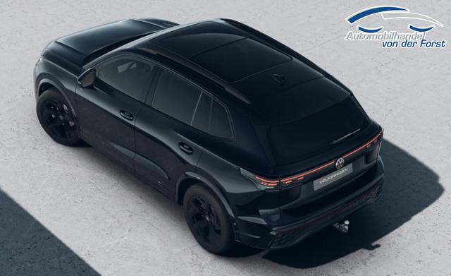 Volkswagen Tiguan R-Line Tiguan R-Line Pano BlackP Nav Matrix LM19Z PrivG 