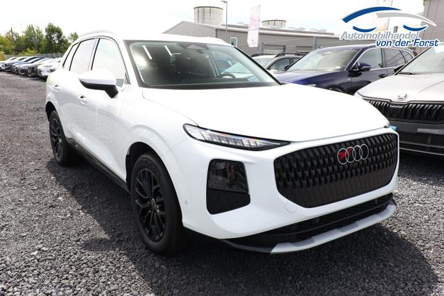 Audi Q3 Intense Tech LED+ KlimaP MMI+ Keyl PrivG 18Z eHK PDC+ 