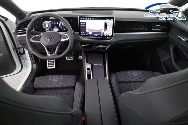 Volkswagen Passat Variant 1.5 TSI eHybrid 200 kW R-Line Passat Variant 1.5 eHybrid R-LINE Black, Pano, AHK, AreaView, 19-Zoll 