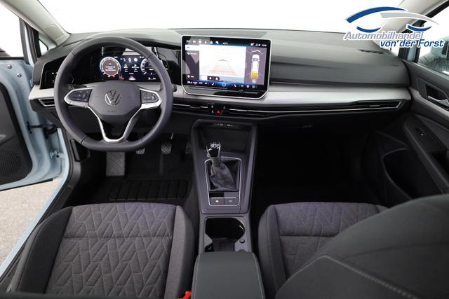 Volkswagen Golf 1.5 TSI 110 kW Golf VIII Variant 1.5 TSI Life Facelift, AHK, easyOpen, Kamera, 3-J Garantie 